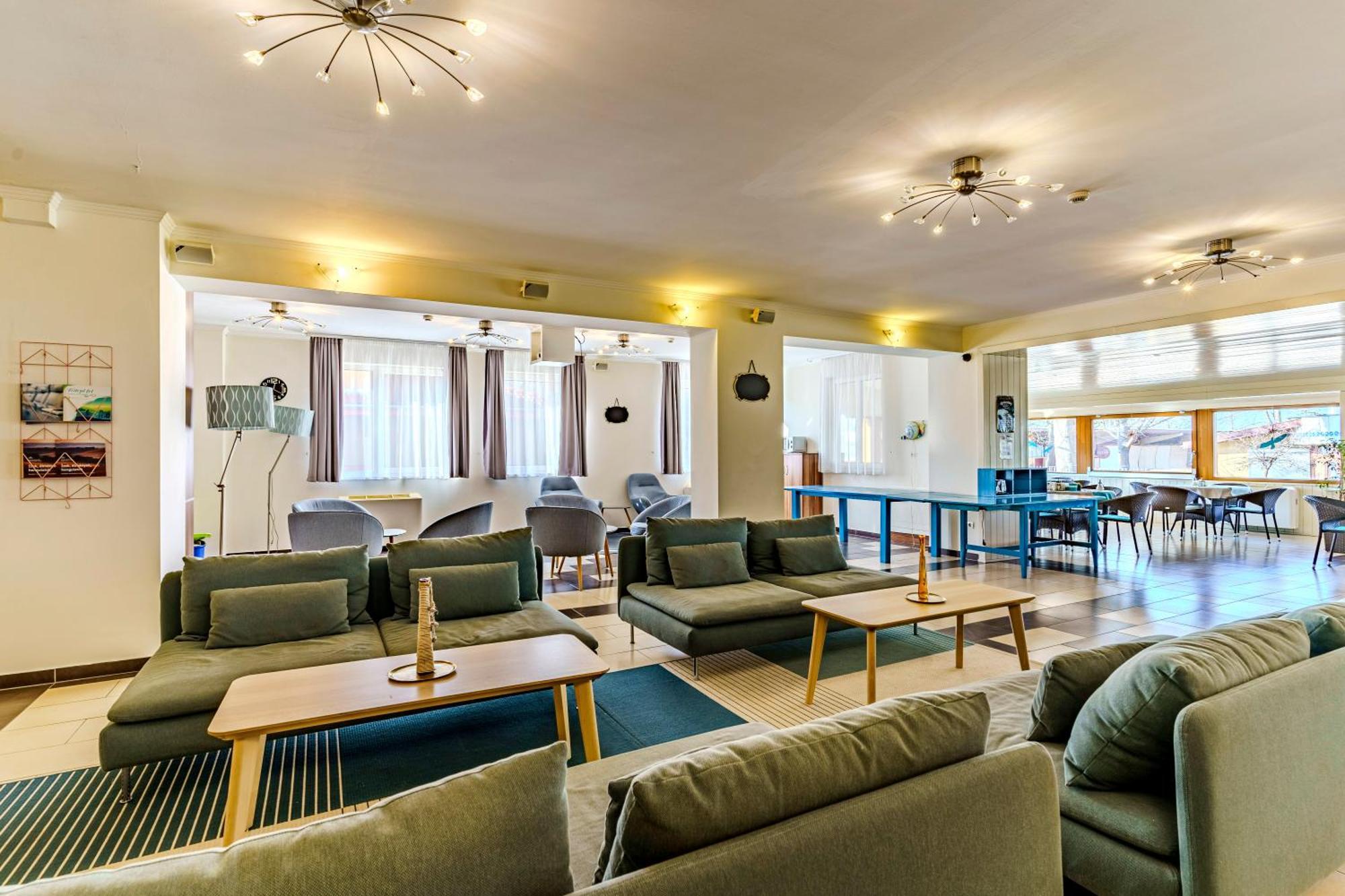 Balaton Colors Beach Hotel Siofok Ngoại thất bức ảnh