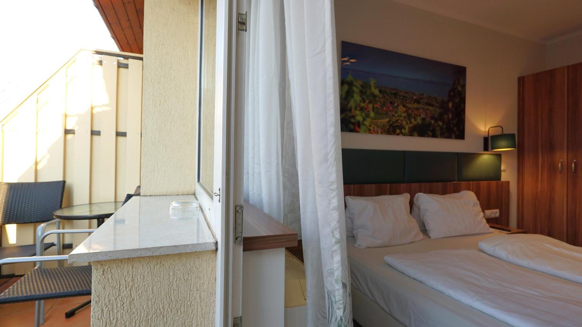 Balaton Colors Beach Hotel Siofok Ngoại thất bức ảnh